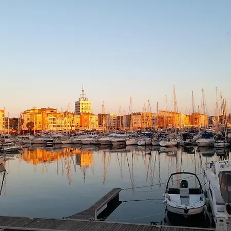 Cap Saint Martin Marina アグド