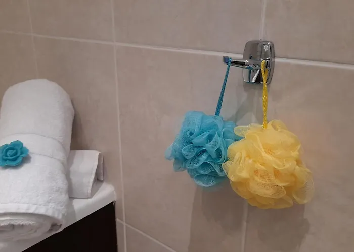 Cap Saint Martin Marina 게스트하우스 3*