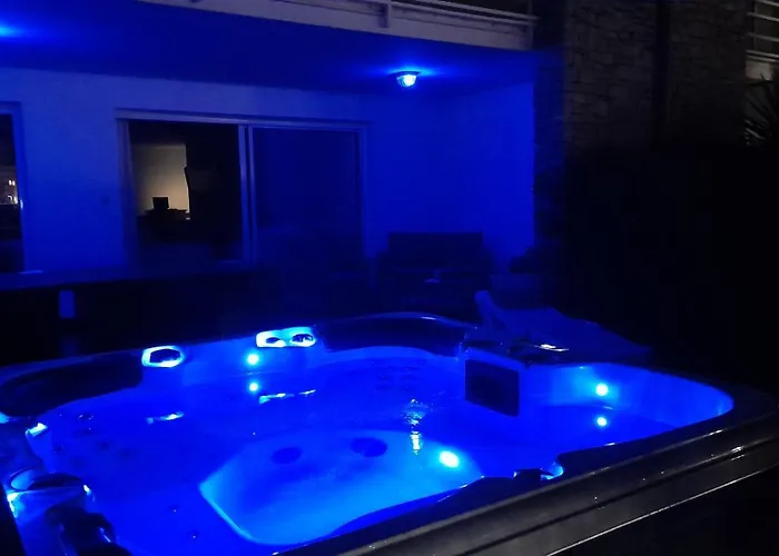 ゲストハウス Cap Saint Martin Marina アグド