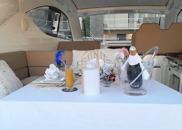 ゲストハウス Cap Saint Martin Marina