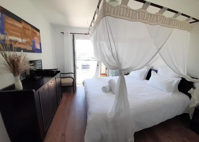 Cap Saint Martin Marina 3* 아그