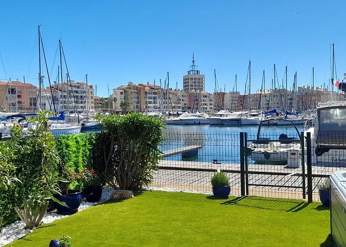 Cap Saint Martin Marina ゲストハウス 3*