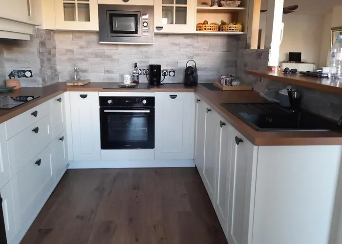 ゲストハウス Cap Saint Martin Marina アグド